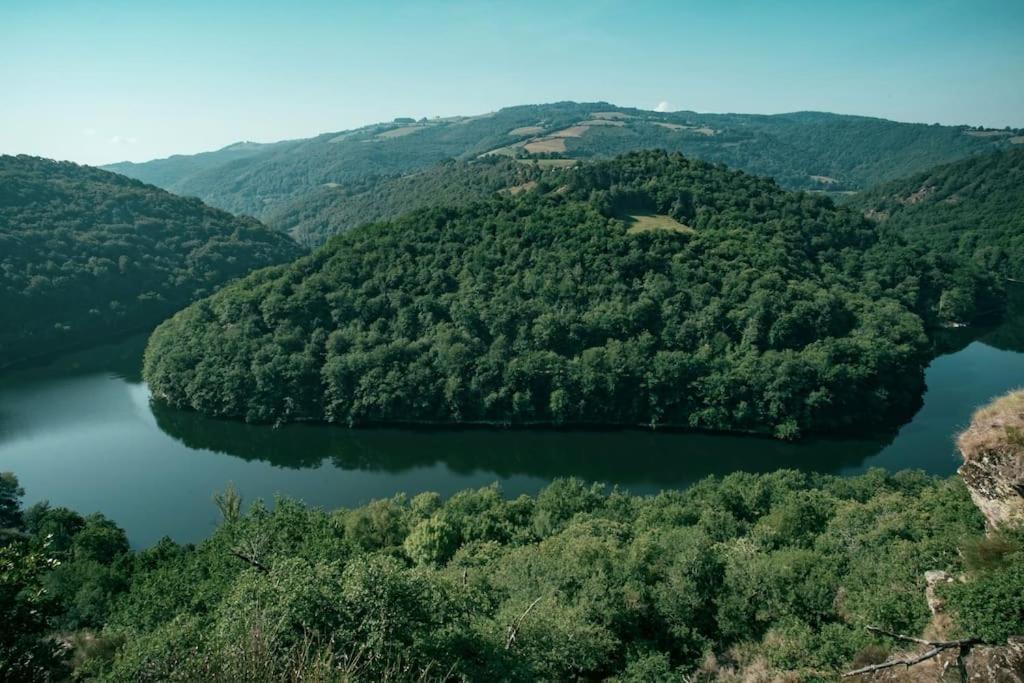 Lake House I // Alauzet Ecolodge + Nature Spa Castelnau-de-Mandailles Exterior foto