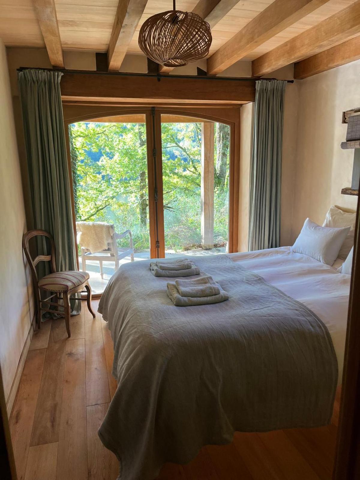 Lake House I // Alauzet Ecolodge + Nature Spa Castelnau-de-Mandailles Exterior foto